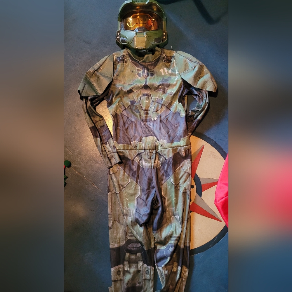 Halo Green and Black Costume